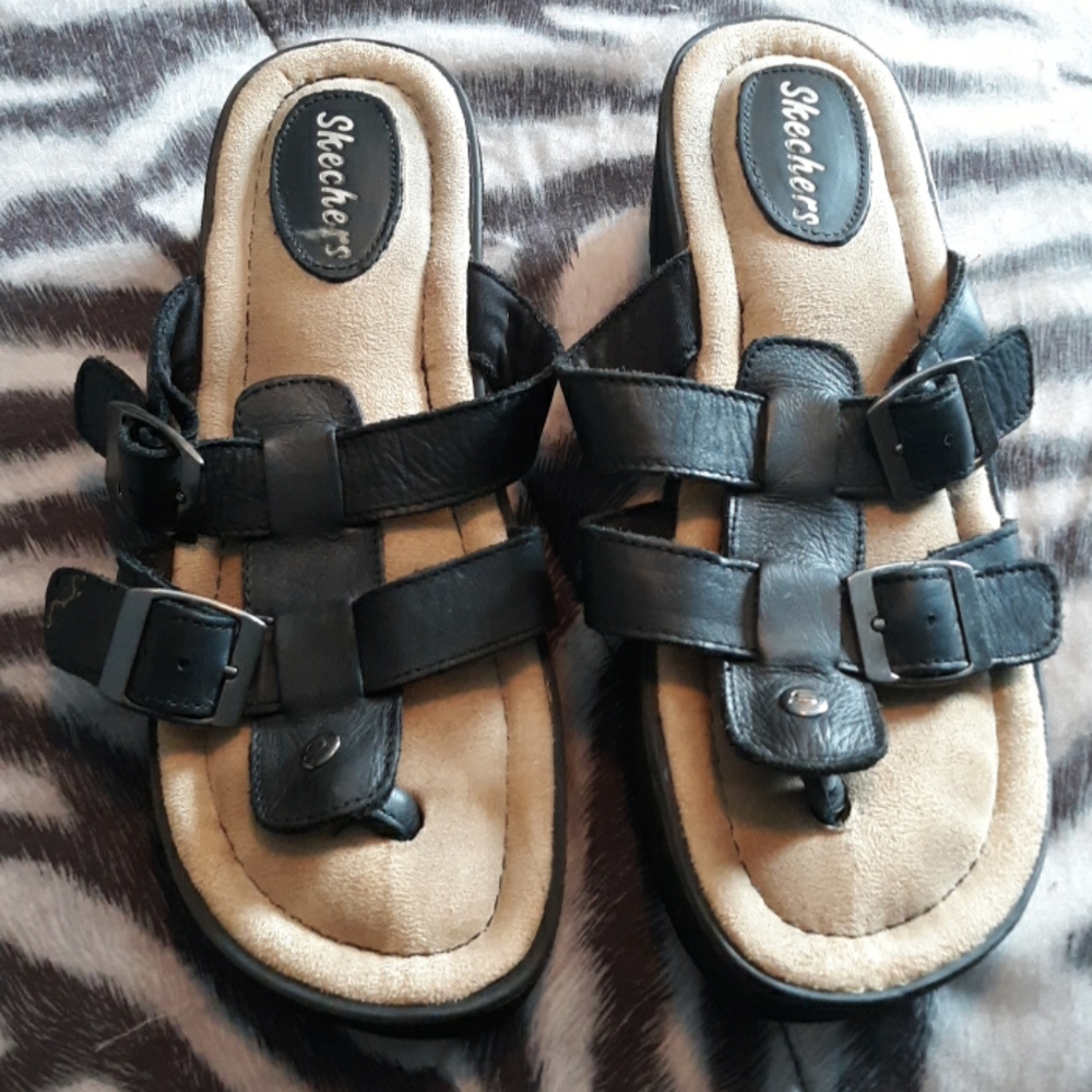 Sketchers sandles